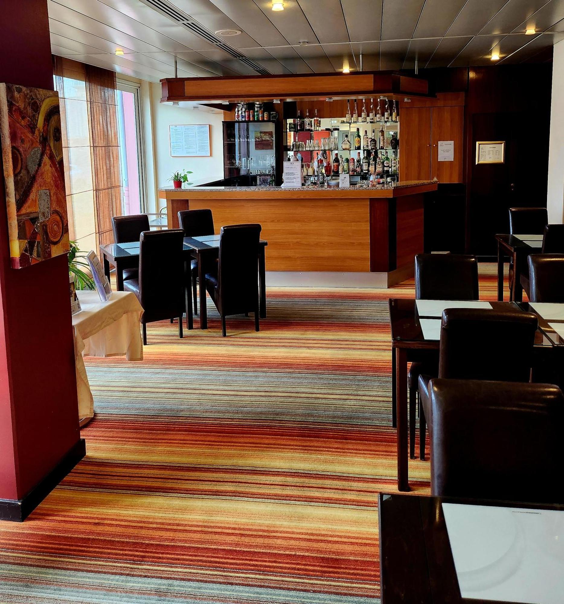 The Originals City, Hotel Le Forum, Strasbourg Nord シルティグアイム エクステリア 写真