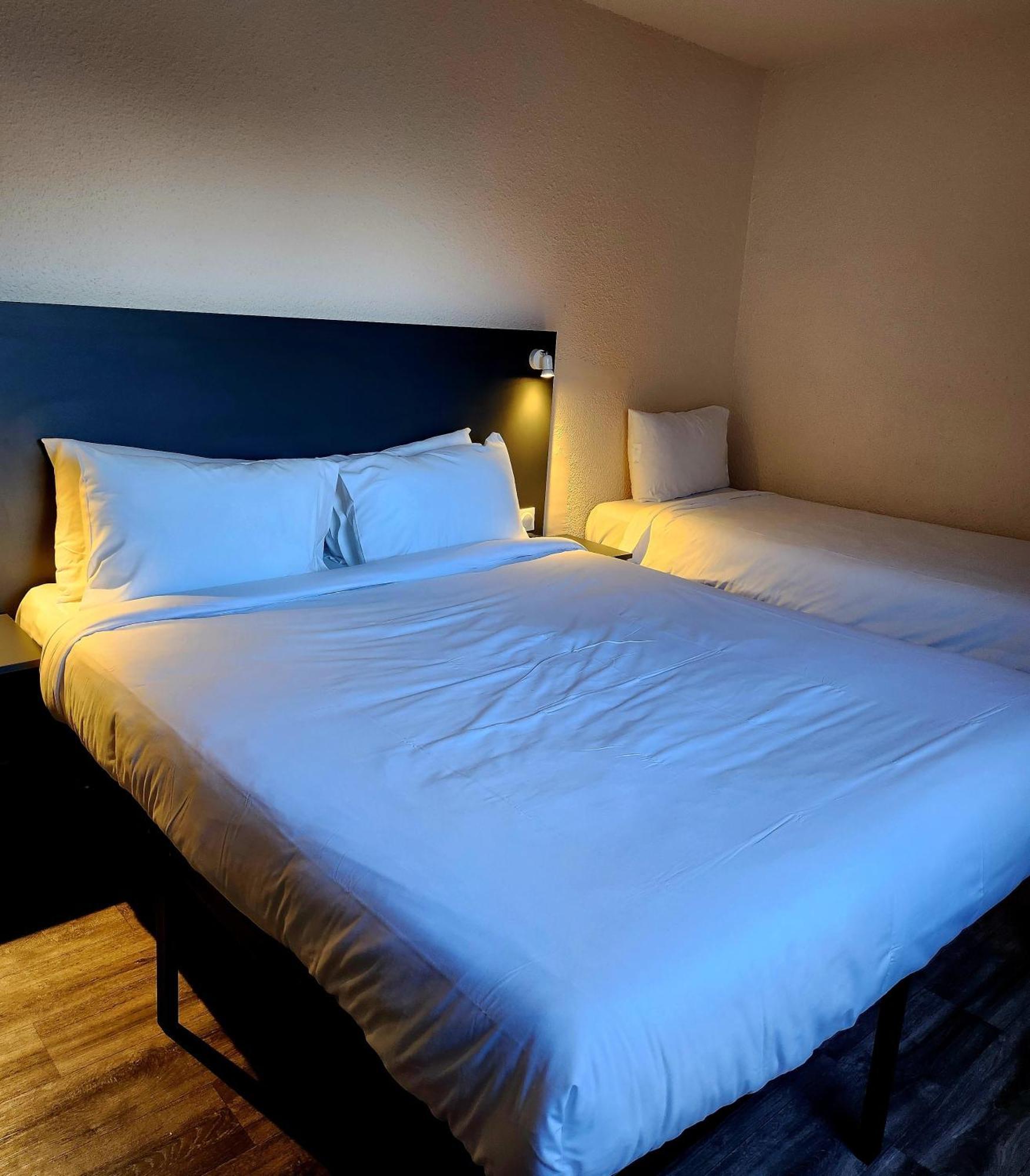 The Originals City, Hotel Le Forum, Strasbourg Nord シルティグアイム エクステリア 写真
